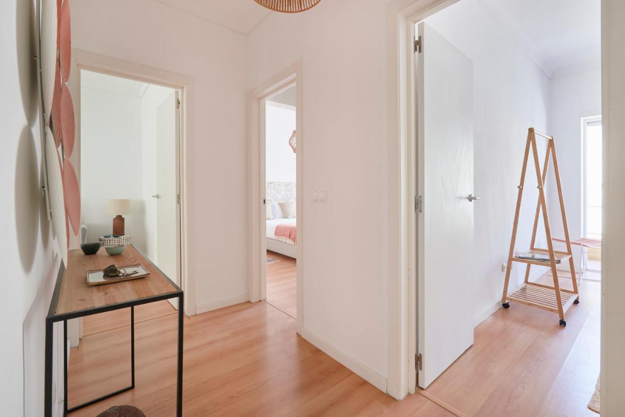Sunset Balcony Apartment, By Timecooler Appartement Lissabon